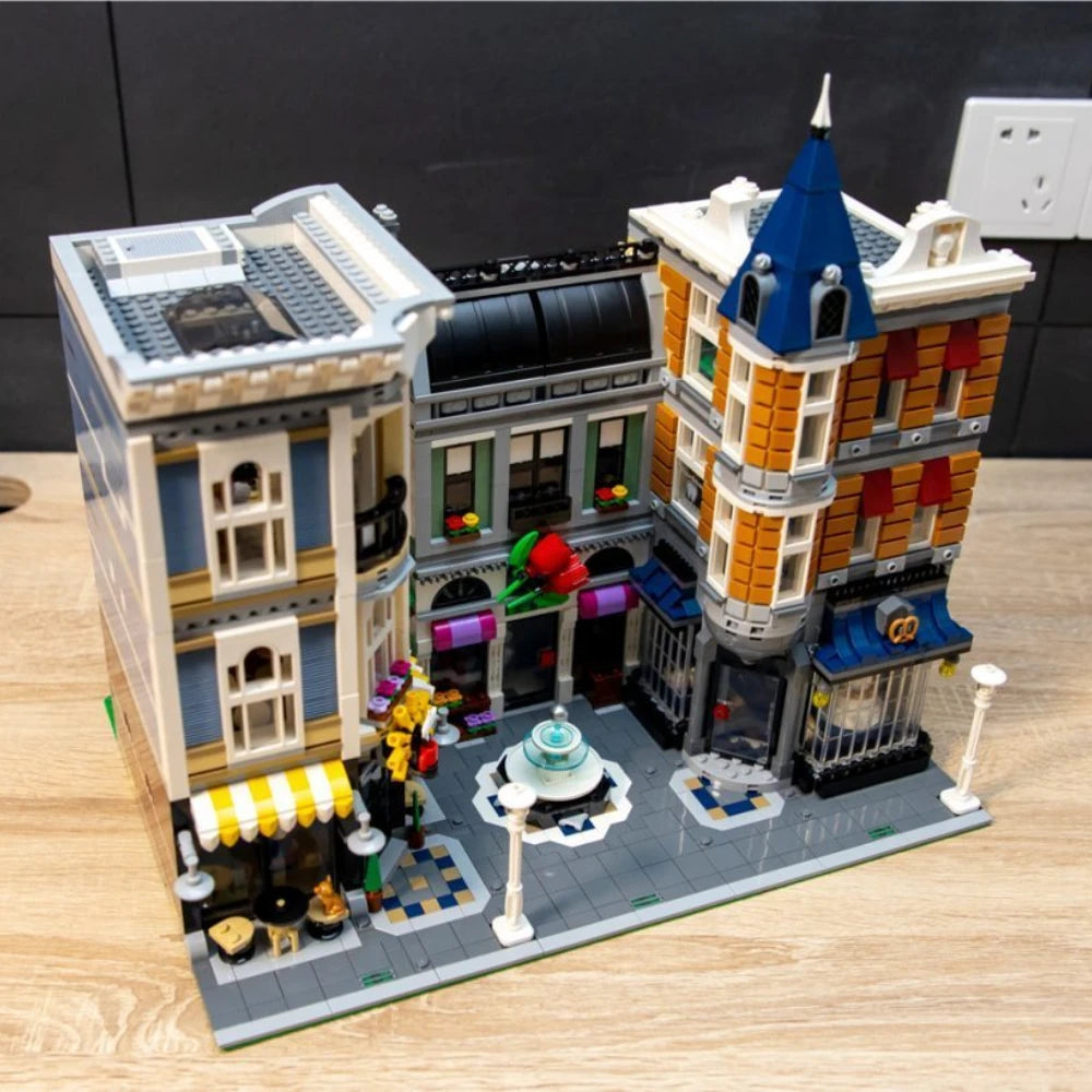 Creative Expert Buildings MOC Street View House, Book Shop Town Hall, Downtown Diner